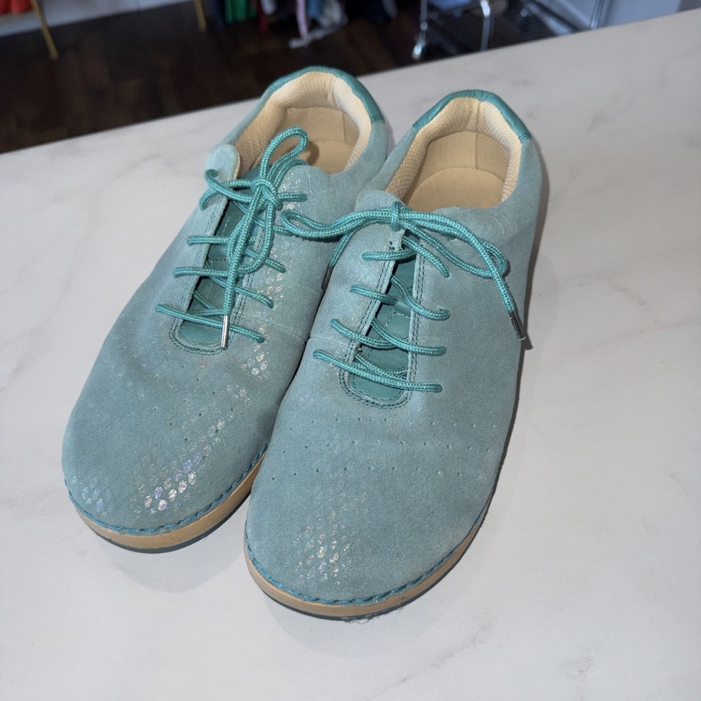 Women's Alegria Essence Aqua Comfort Sneakers  41/10.5-11